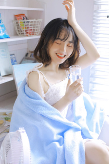 男生也爱穿女仆装